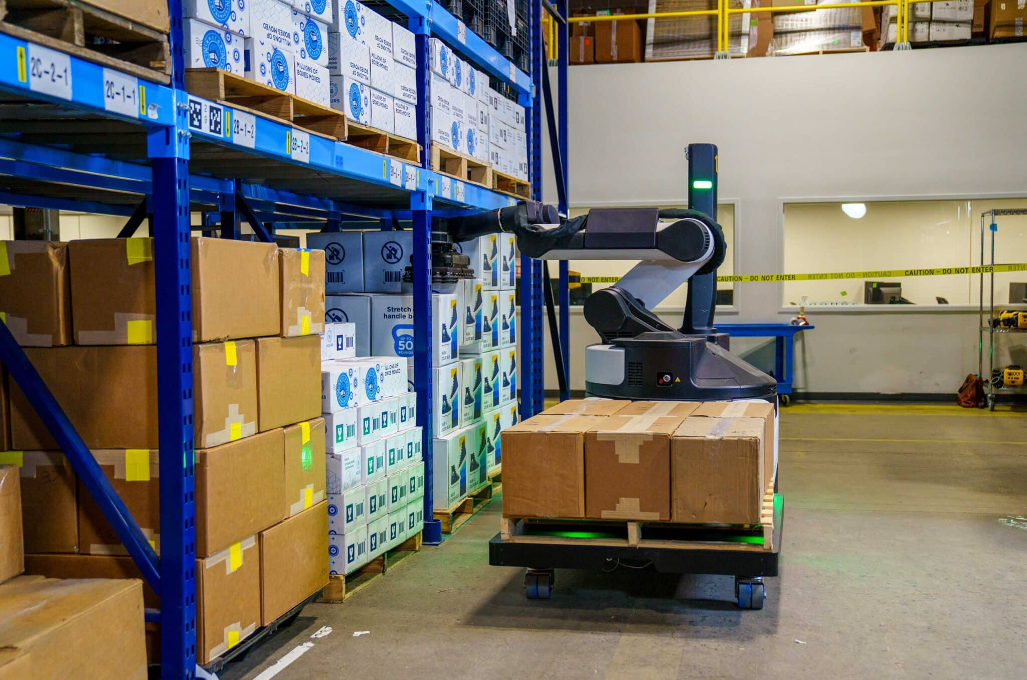 Boston Dynamics Stretch robot